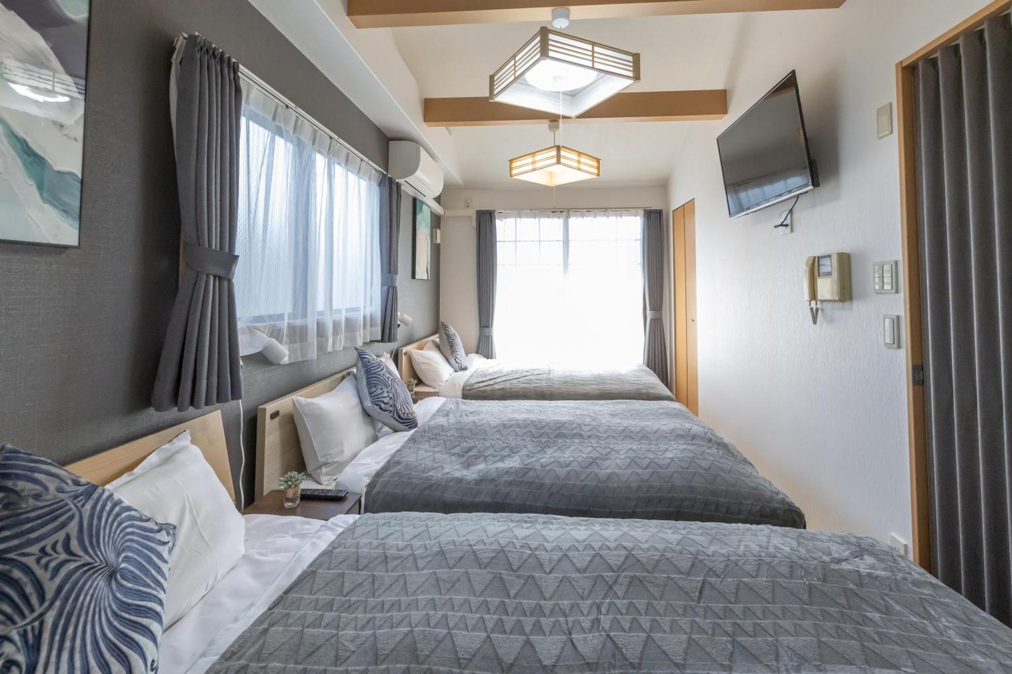 Kuromon Royal Apartment Osaka Exterior photo
