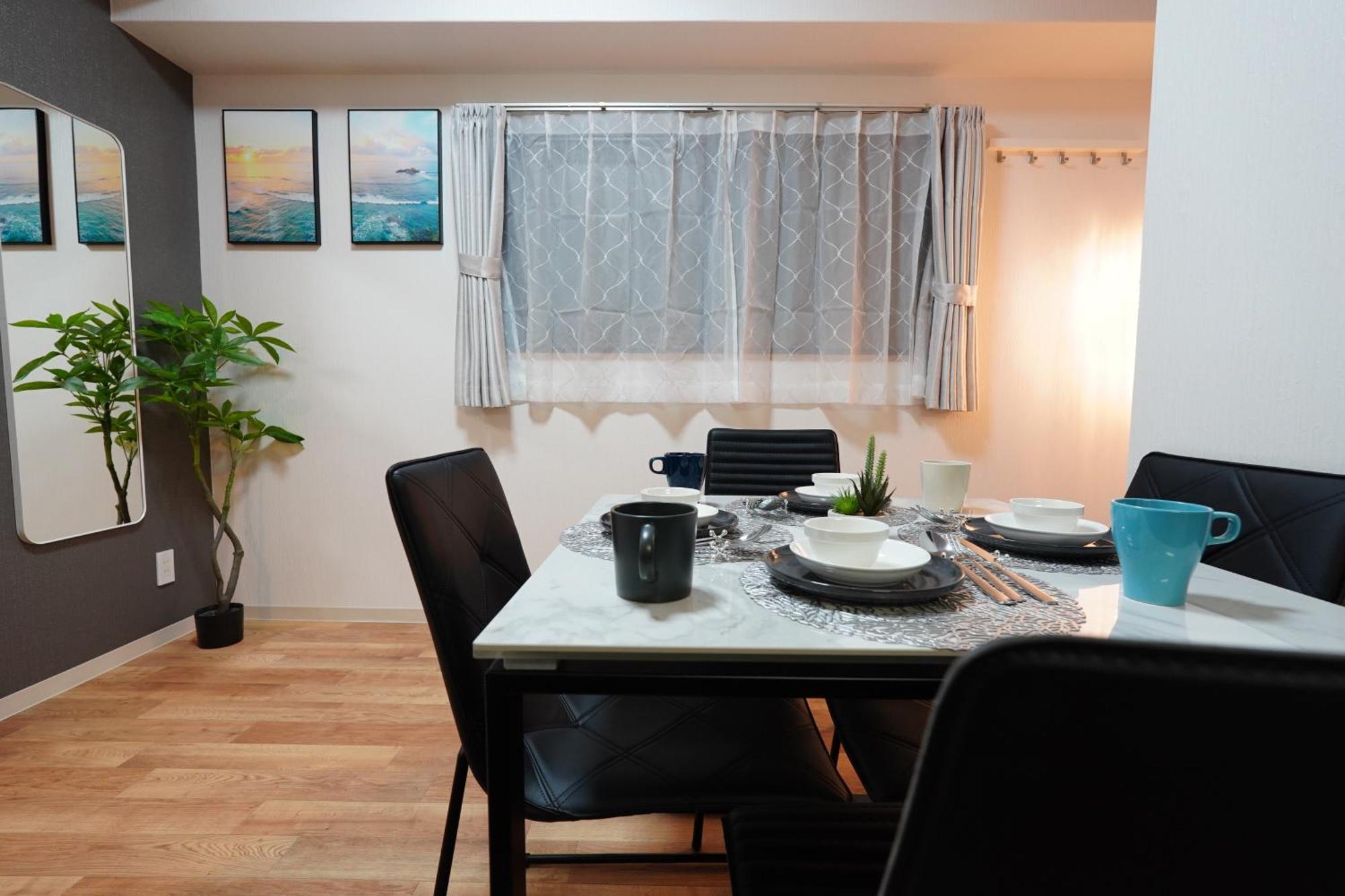 Kuromon Royal Apartment Osaka Exterior photo
