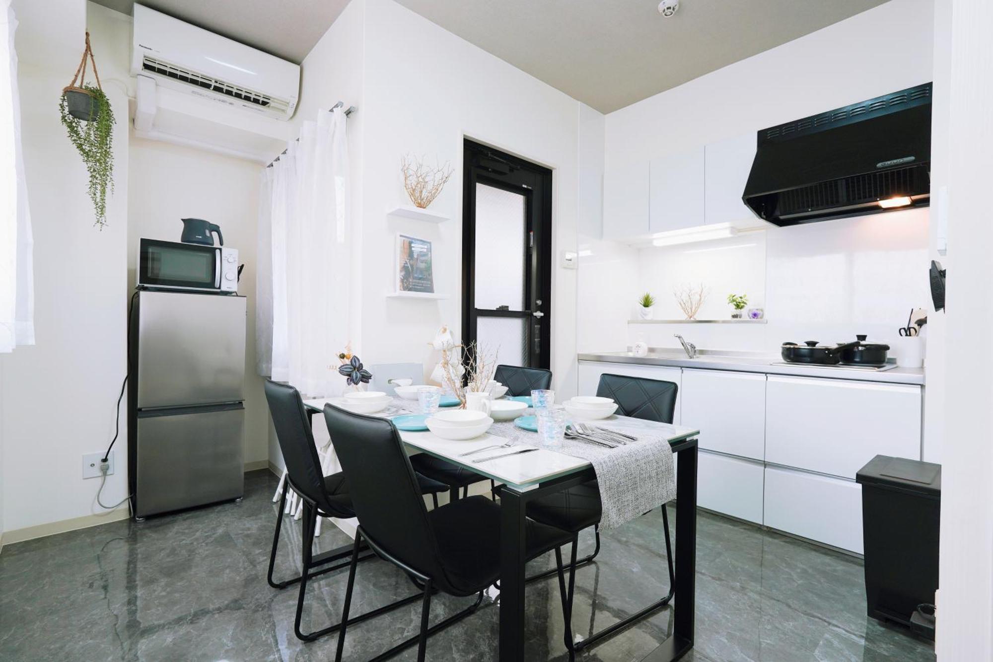 Kuromon Royal Apartment Osaka Exterior photo